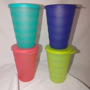 Tupperware 4 cups with lids